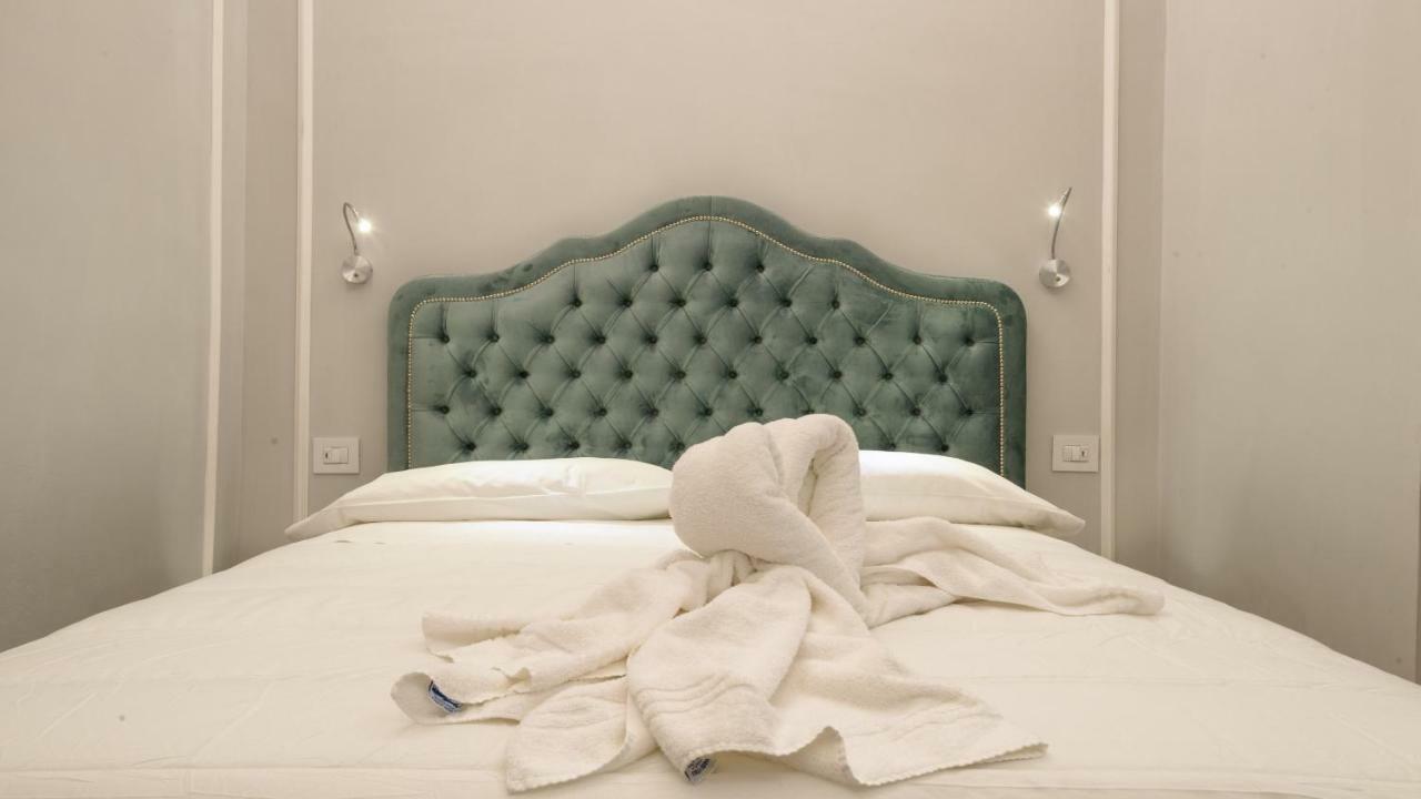 Vivaldi Luxury Suites Florenz Exterior foto