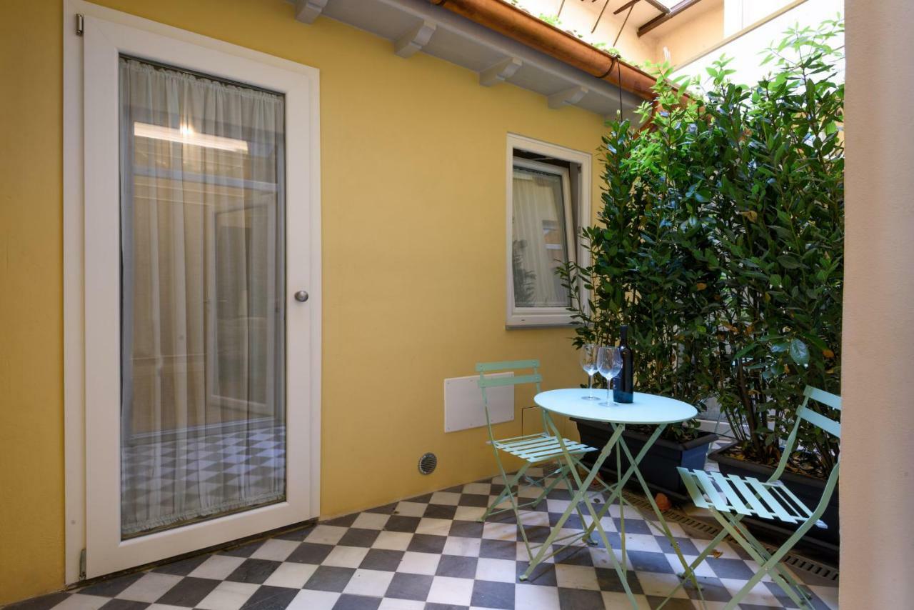 Vivaldi Luxury Suites Florenz Exterior foto